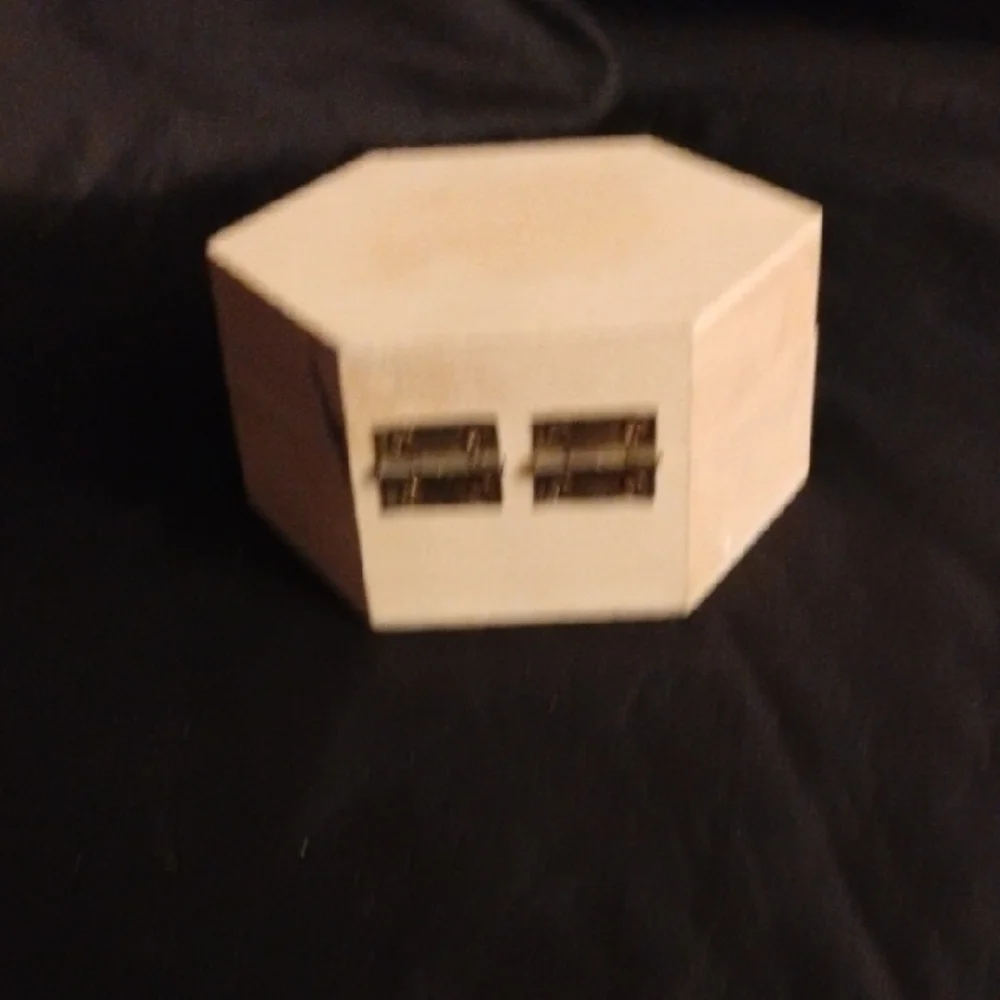 Hexagonal Wooden Trinket Box ((FREE with Jewelry Purchase)